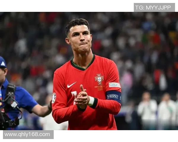 足球明星们热议C罗的传奇生涯与未来发展方向分析